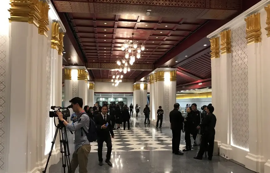 APEC会议期间诗丽吉地铁站关闭