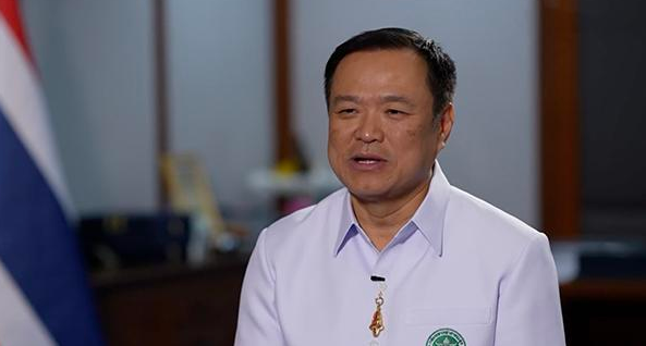 泰国副总理专程接机中国游客“上热搜