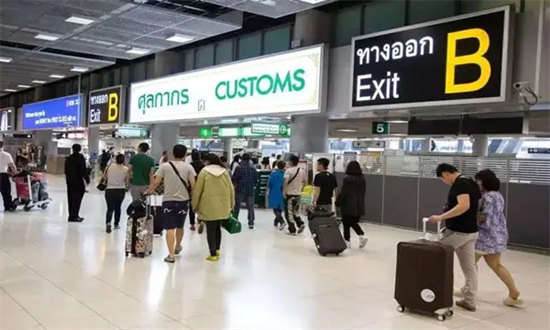 泰国被关小黑能打电话吗(处理要多少钱)