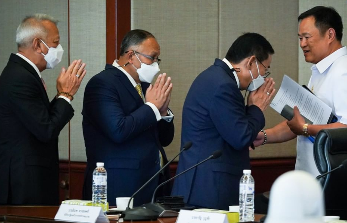 泰国政府表示泰国对中国以及所有国家和地区的游客一视同仁！
